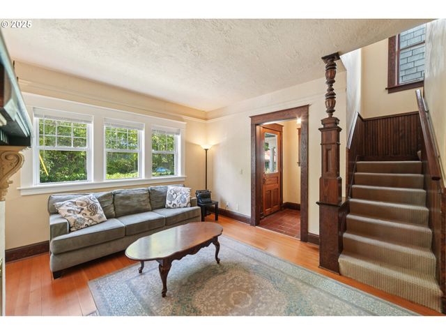 3516 Sw 1ST Ave, Portland, OR 97239