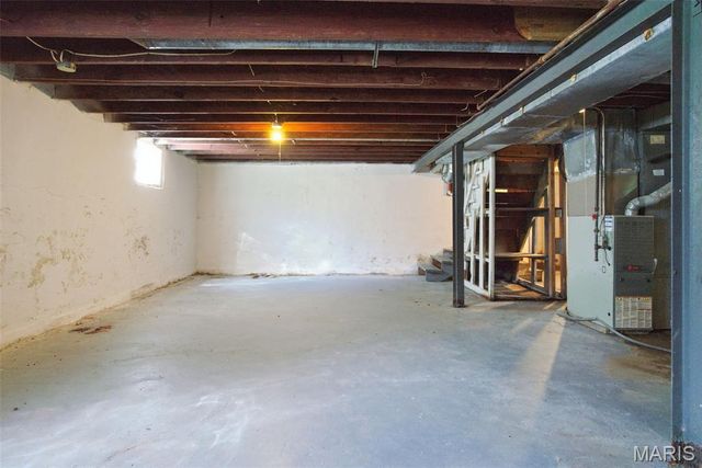8149 Allen Avenue, St Louis, MO 63114