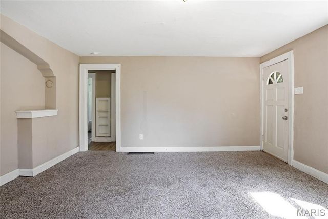 8149 Allen Avenue, St Louis, MO 63114