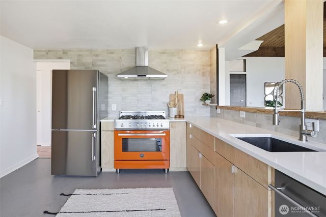 11038 Auburn Avenue S, Seattle, WA 98178