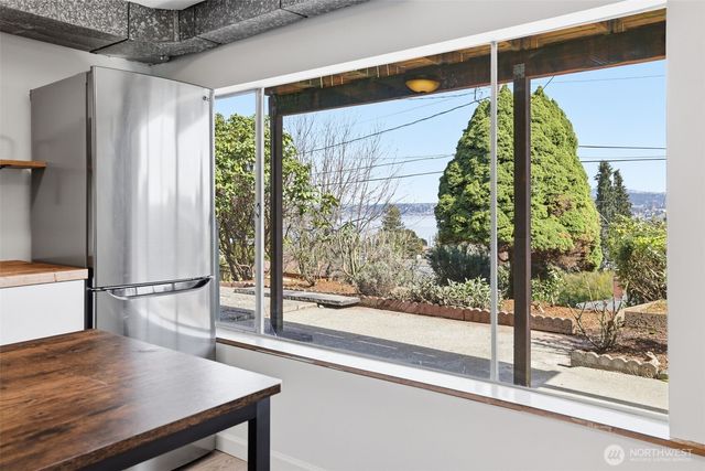 11038 Auburn Avenue S, Seattle, WA 98178