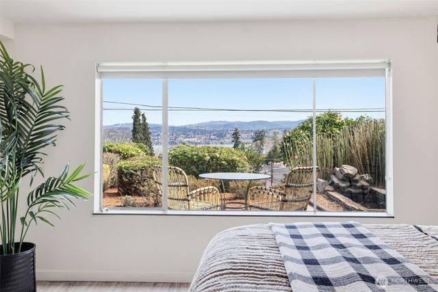 11038 Auburn Avenue S, Seattle, WA 98178