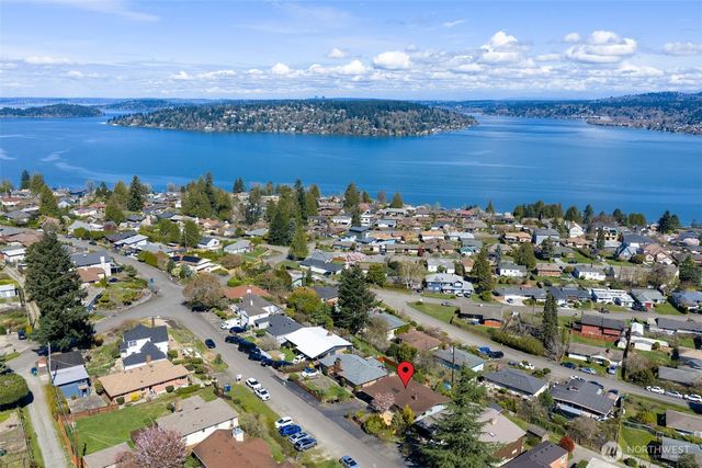 11038 Auburn Avenue S, Seattle, WA 98178