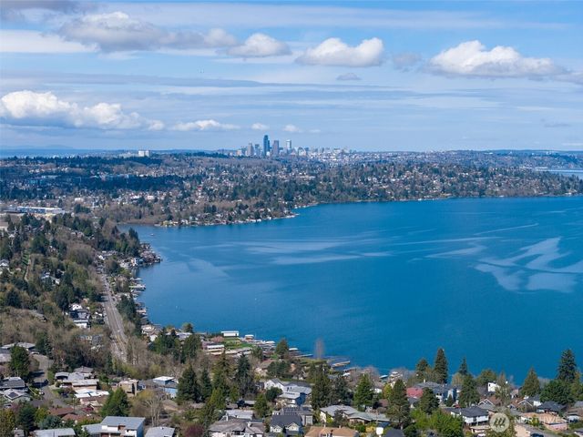 11038 Auburn Avenue S, Seattle, WA 98178