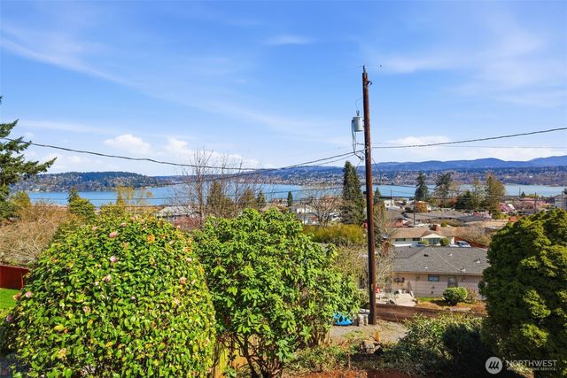 11038 Auburn Avenue S, Seattle, WA 98178