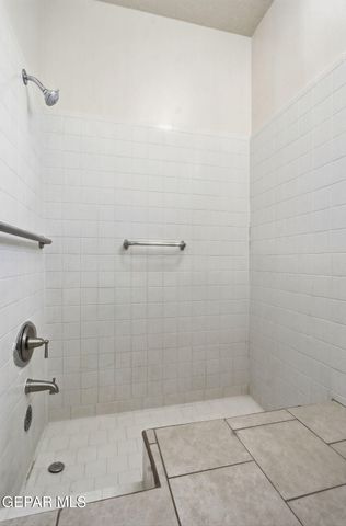 3329 OLD SPANISH Trail, El Paso, TX 79904