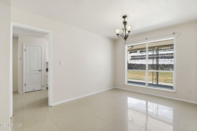 3329 OLD SPANISH Trail, El Paso, TX 79904