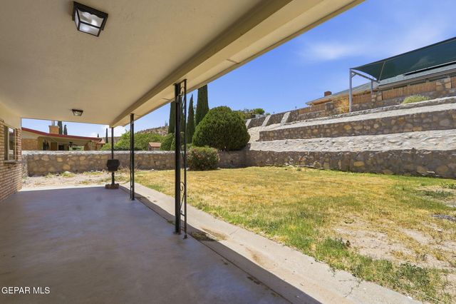 3329 OLD SPANISH Trail, El Paso, TX 79904