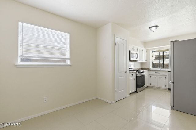 3329 OLD SPANISH Trail, El Paso, TX 79904