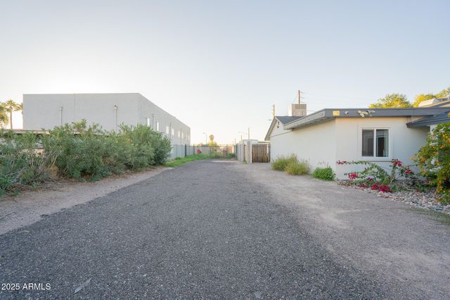 2802 N 36TH Street 3, Phoenix, AZ 85008