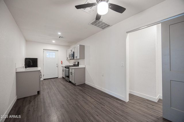 2802 N 36TH Street 3, Phoenix, AZ 85008