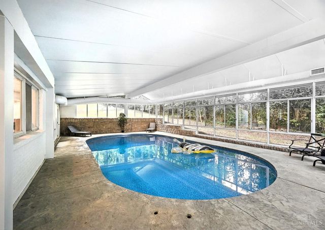 141 W Concord Drive, Lebanon, OH 45036