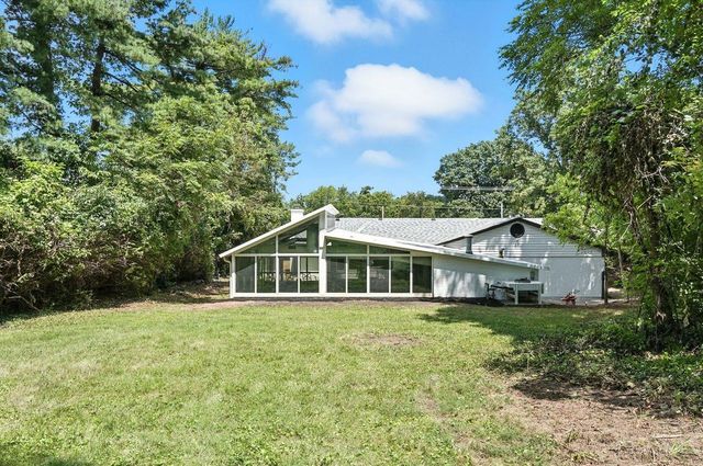 141 W Concord Drive, Lebanon, OH 45036