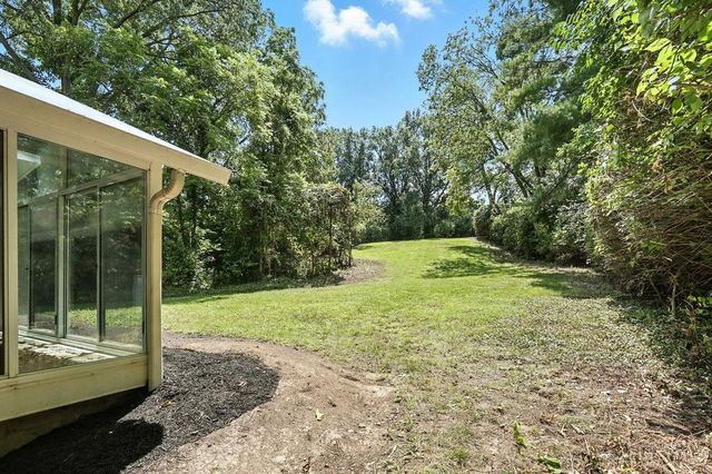 141 W Concord Drive, Lebanon, OH 45036