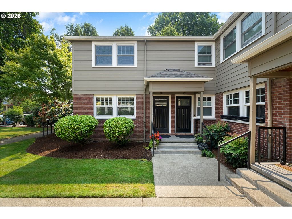 2555 Nw SAVIER St 18, Portland, OR 97210