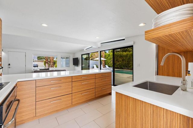 45720 Abronia Trail, Palm Desert, CA 92260