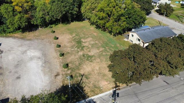 1710 Woodbridge Street, Jackson, MI 49203