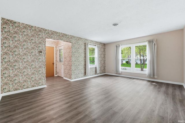 1818 Westgate Drive, Fort Wayne, IN 46808