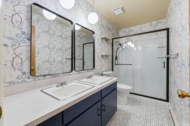 1818 Westgate Drive, Fort Wayne, IN 46808