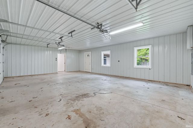 1818 Westgate Drive, Fort Wayne, IN 46808