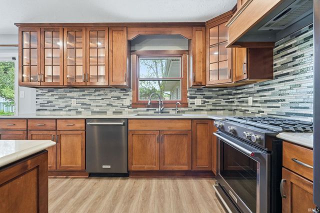 1818 Westgate Drive, Fort Wayne, IN 46808