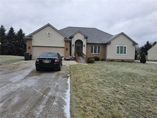 119 Stone Crossing Street NE, Canton, OH 44721
