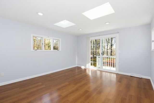 31 Spring Ln, Sharon, MA 02067