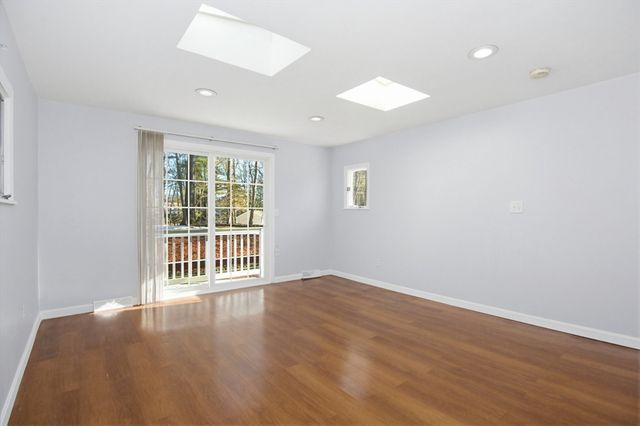 31 Spring Ln, Sharon, MA 02067