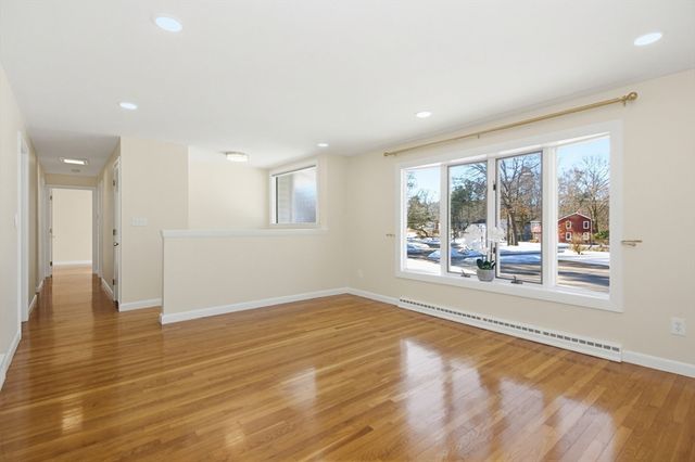 31 Spring Ln, Sharon, MA 02067