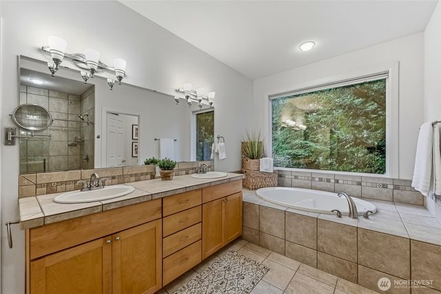 31733 222nd Court SE, Black Diamond, WA 98010