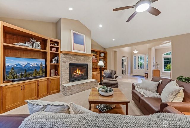 31733 222nd Court SE, Black Diamond, WA 98010