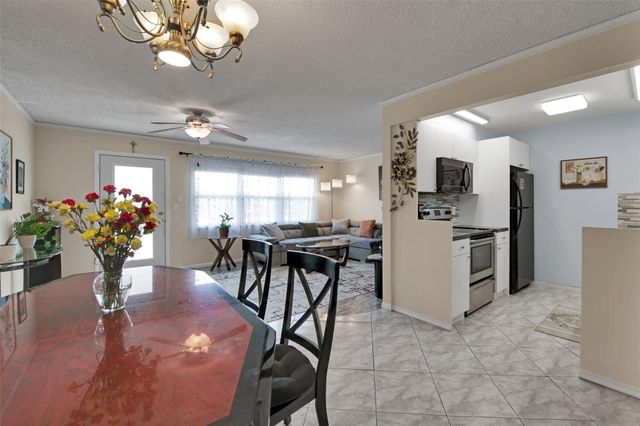 4302 Martinique Circle E2, Coconut Creek, FL 33066