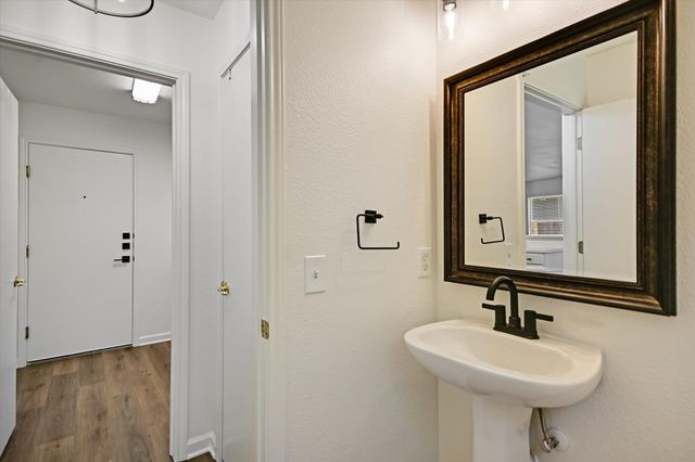 11504 Robert Wooding DR, Austin, TX 78748