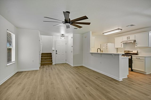 11504 Robert Wooding DR, Austin, TX 78748