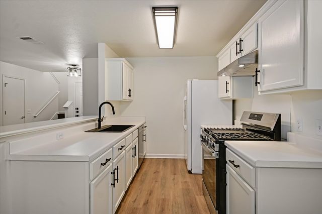 11504 Robert Wooding DR, Austin, TX 78748
