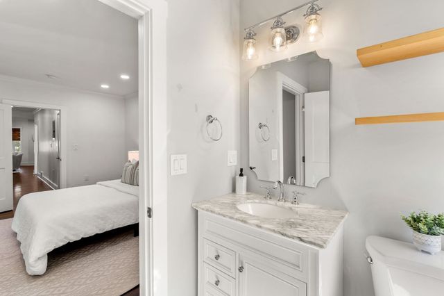 16 Phelps St 2, Salem, MA 01970