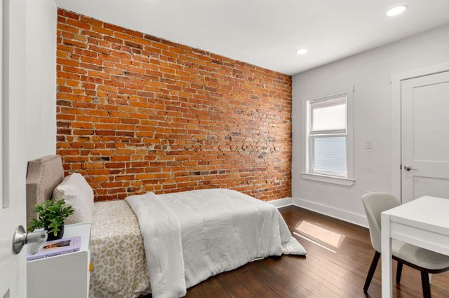 16 Phelps St 2, Salem, MA 01970