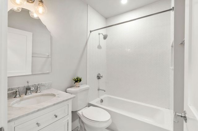 16 Phelps St 2, Salem, MA 01970