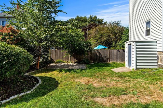 16 Phelps St 2, Salem, MA 01970