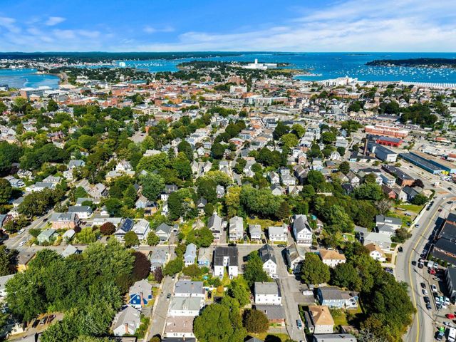 16 Phelps St 2, Salem, MA 01970