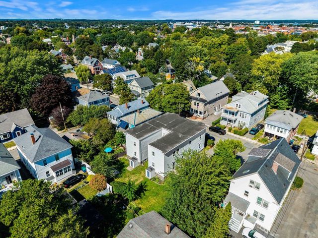 16 Phelps St 2, Salem, MA 01970