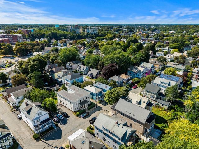 16 Phelps St 2, Salem, MA 01970