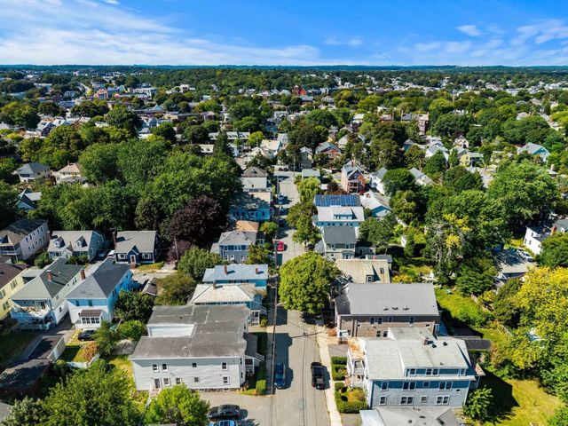 16 Phelps St 2, Salem, MA 01970