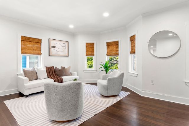 16 Phelps St 2, Salem, MA 01970