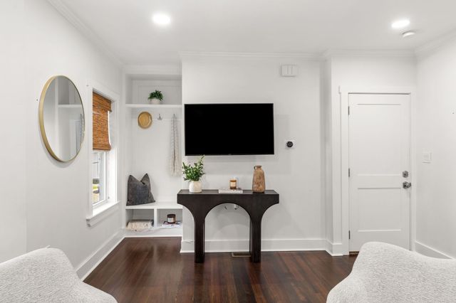 16 Phelps St 2, Salem, MA 01970