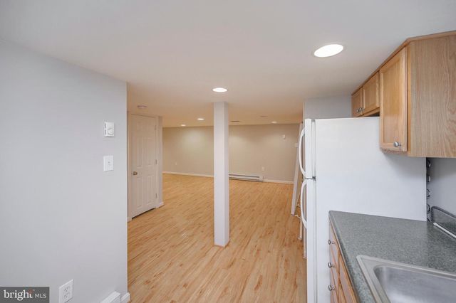 1208 Kenmore Ave Apt 4, Fredericksburg, VA 22401