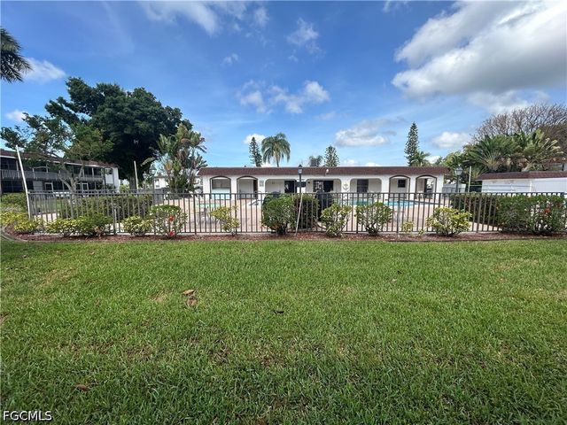 2828 Jackson ST J3, Fort Myers, FL 33901