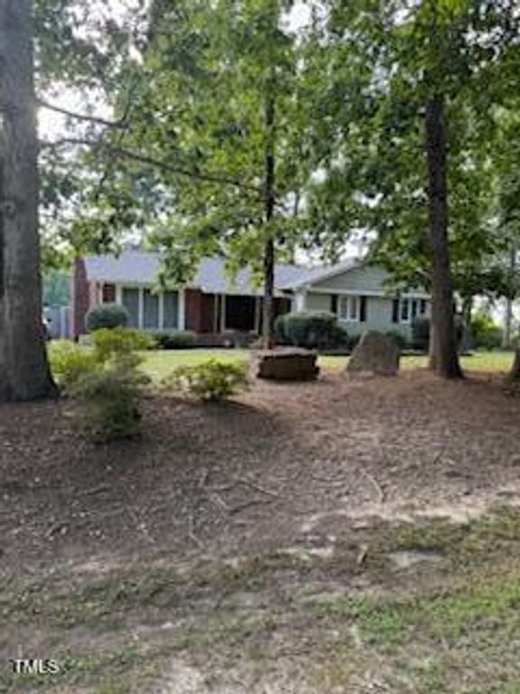 102 Pebblebrook Drive, Knightdale, NC 27545