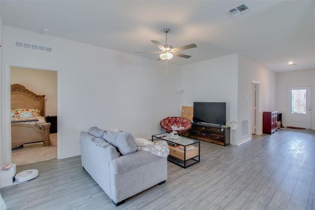 13478 LEAPING WATER WAY, Astatula, FL 34705