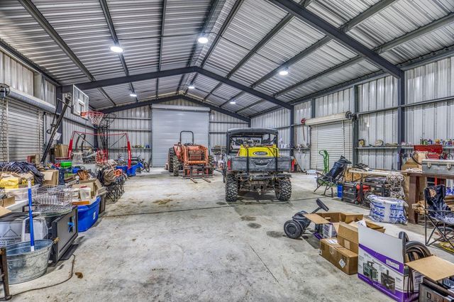 2455 County Road 289, East Bernard, TX 77435